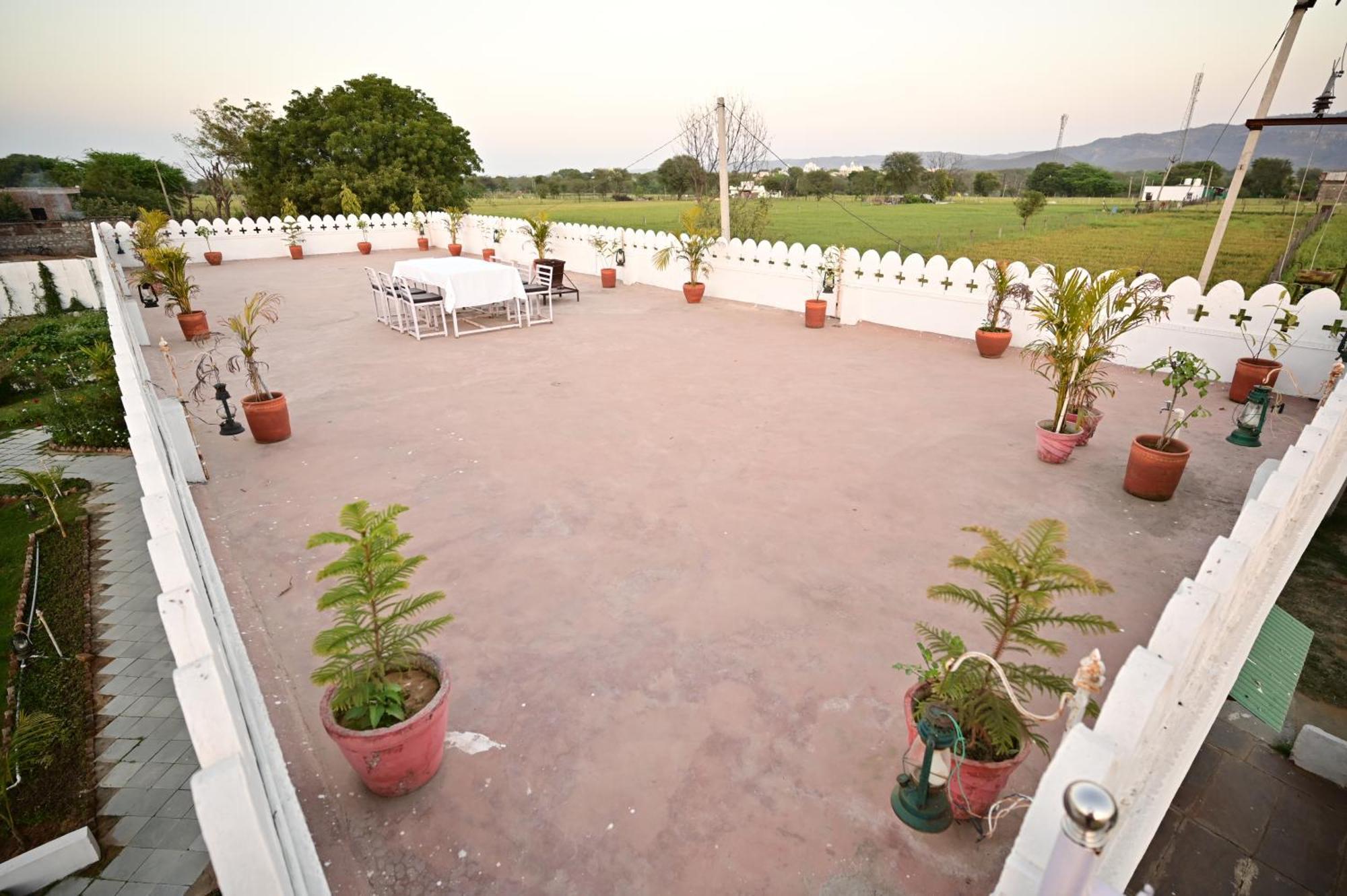 The Castle Crown - Hem Vilas Resort Ranthambhore Sawai Madhopur Exteriör bild